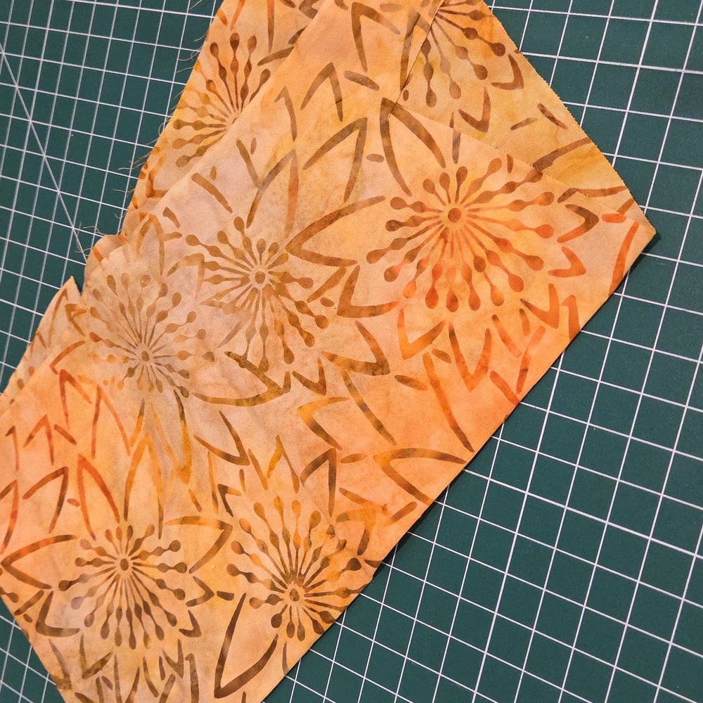 Colorful Batik Fabric Bundle Various Sizes From 1/2 Yd To Small Piece - Picture 5 of 10